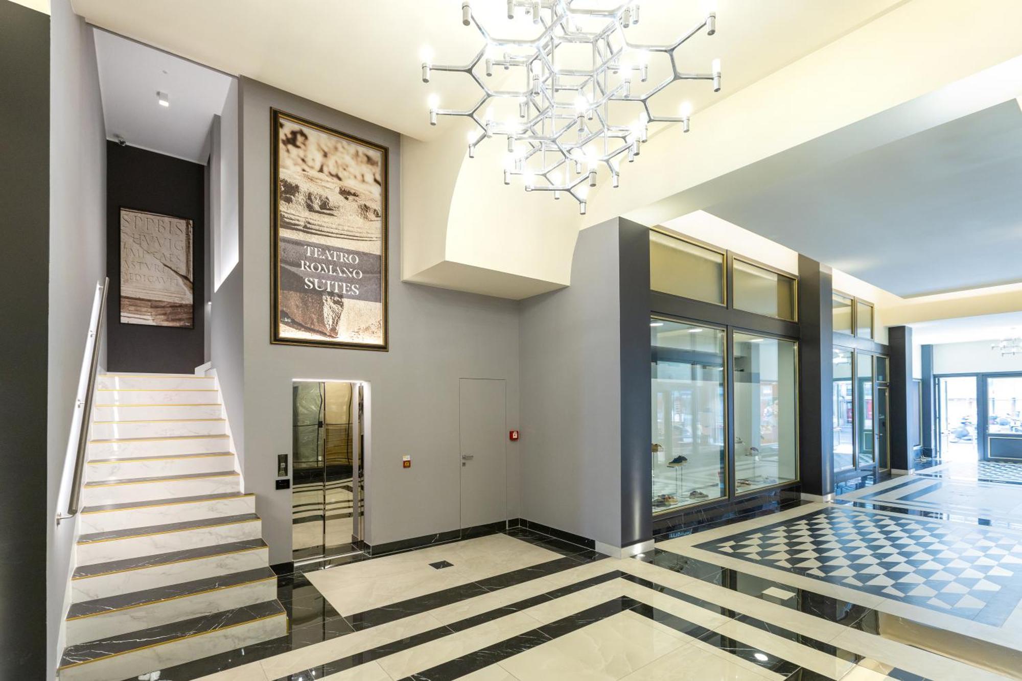 Teatro Romano Exclusive Suites Triest Zewnętrze zdjęcie