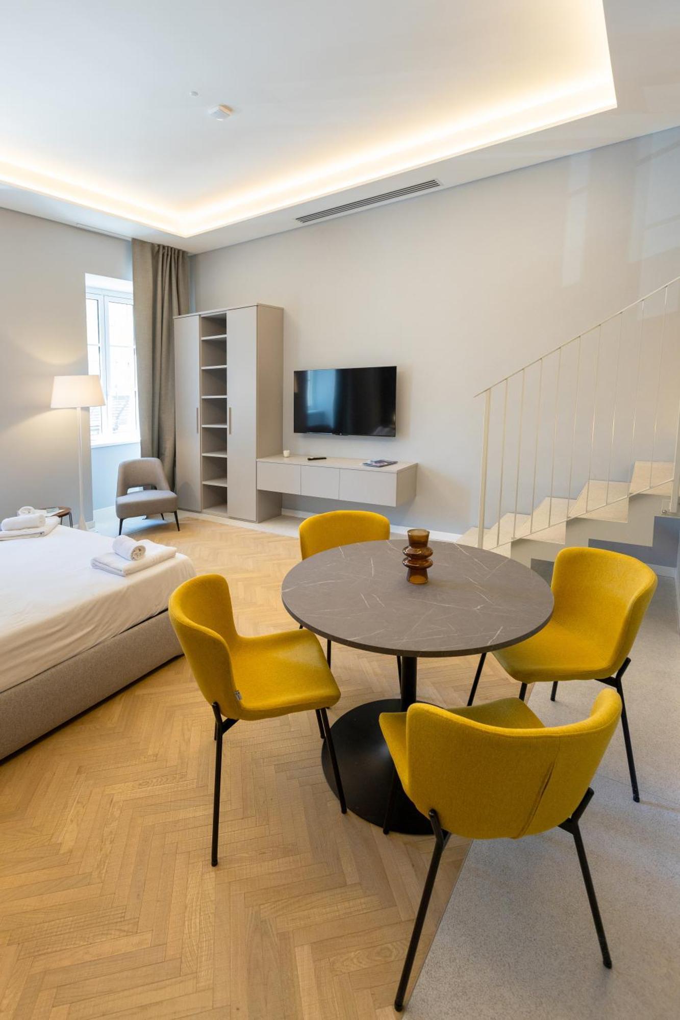 Teatro Romano Exclusive Suites Triest Zewnętrze zdjęcie