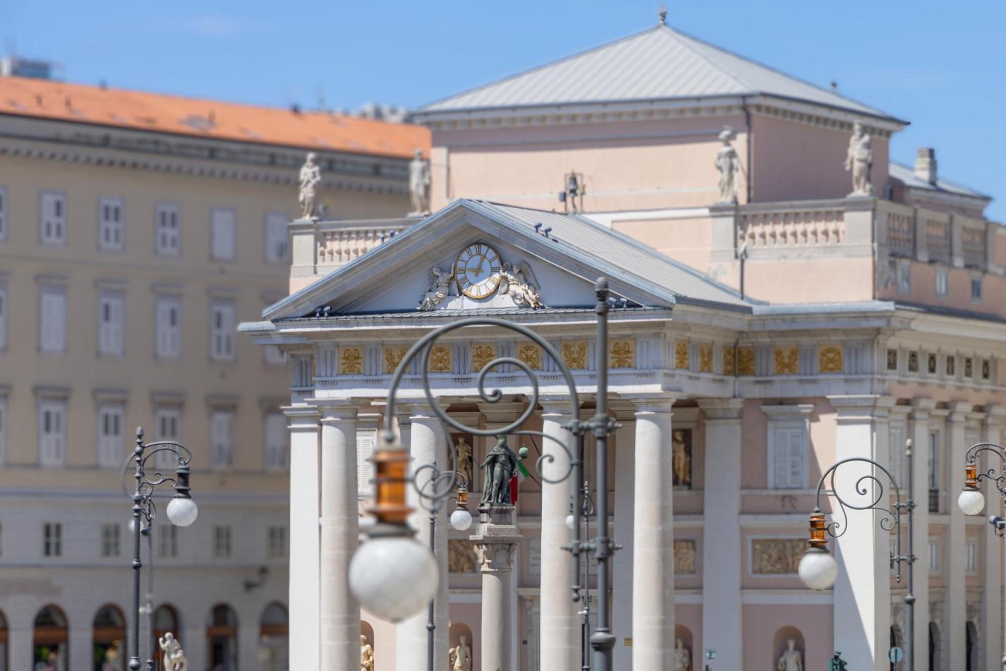 Teatro Romano Exclusive Suites Triest Zewnętrze zdjęcie