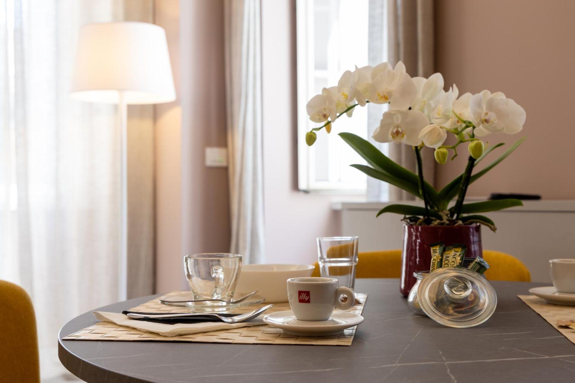 Teatro Romano Exclusive Suites Triest Zewnętrze zdjęcie