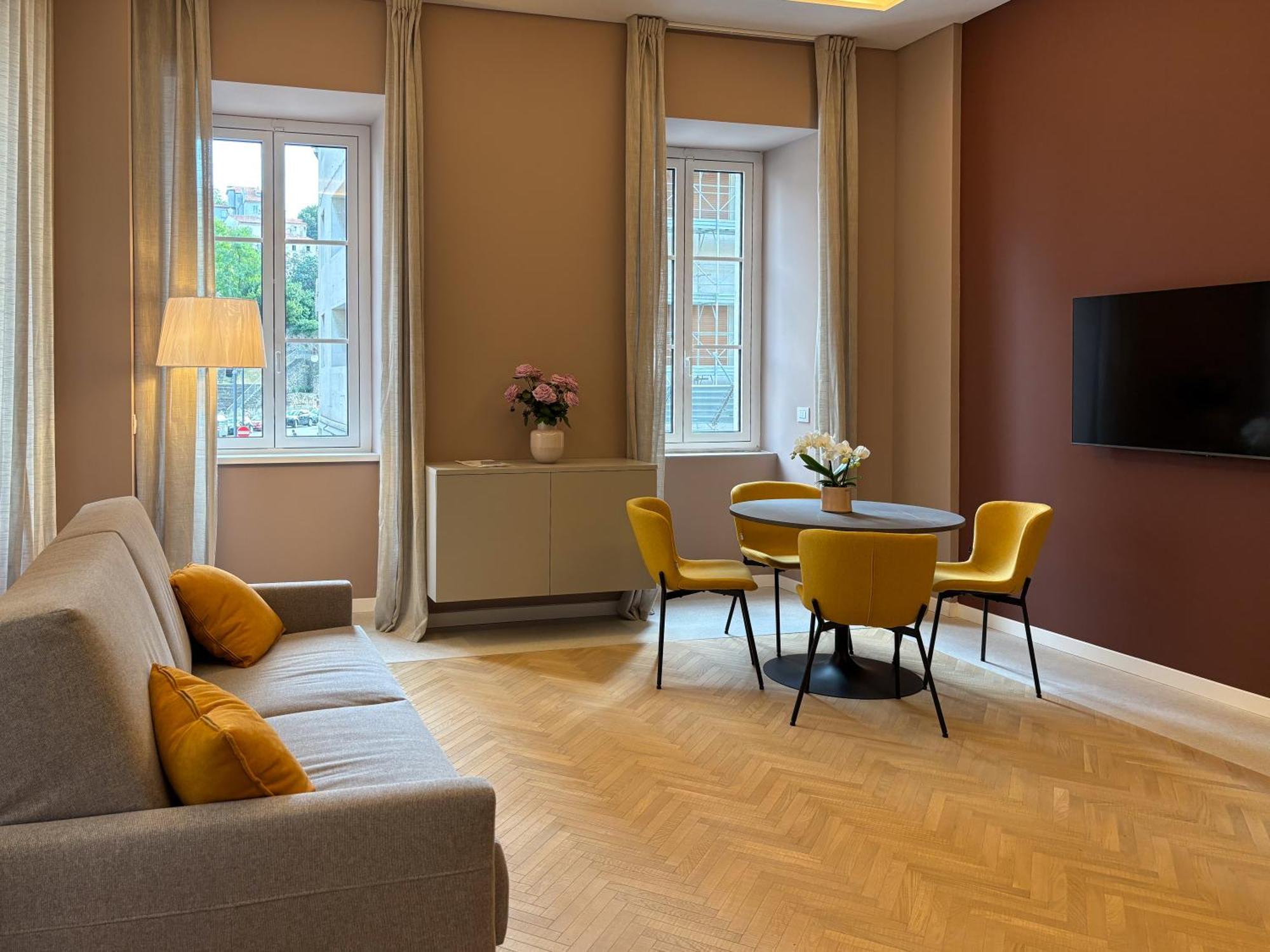 Teatro Romano Exclusive Suites Triest Zewnętrze zdjęcie