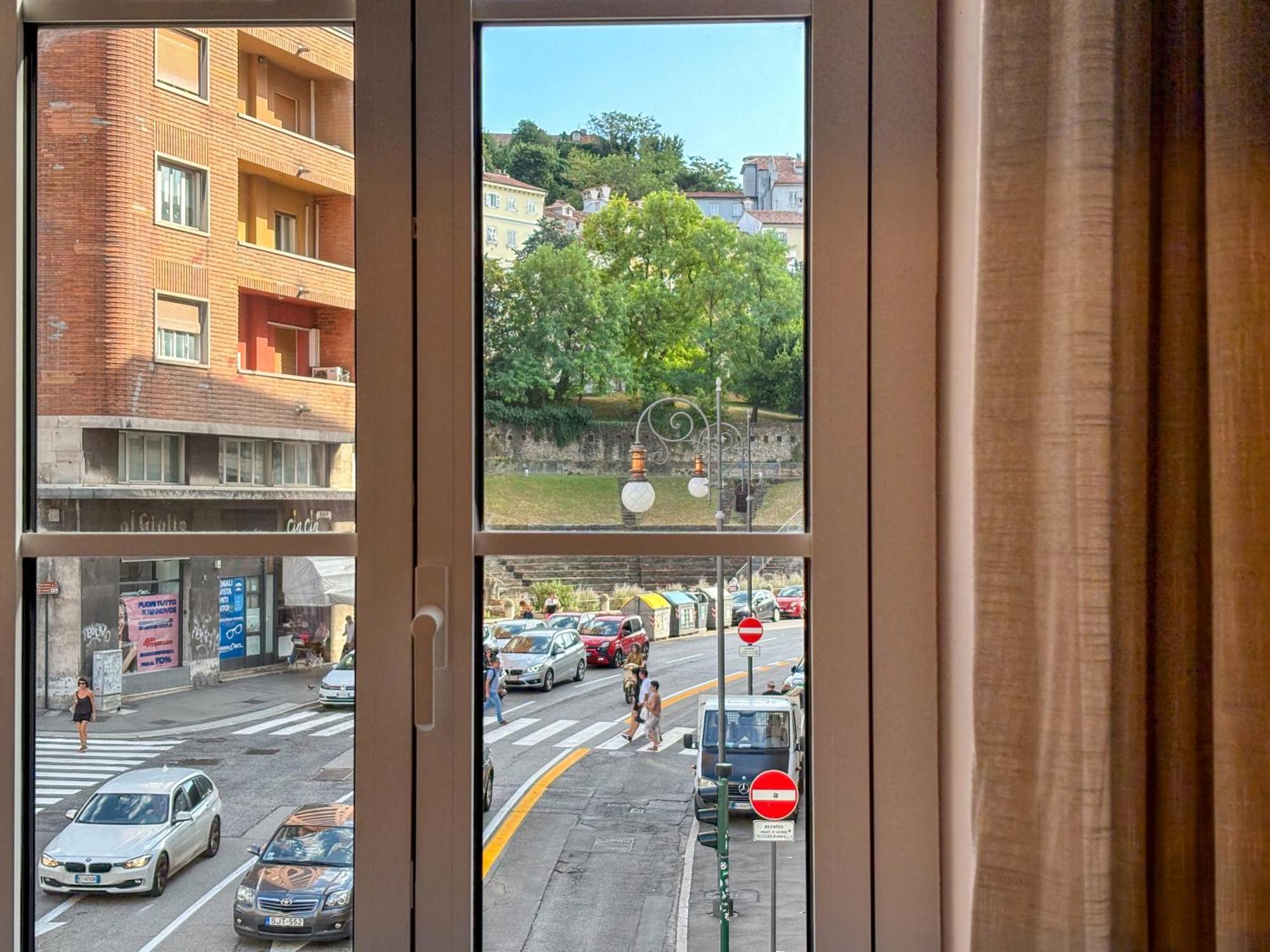 Teatro Romano Exclusive Suites Triest Zewnętrze zdjęcie
